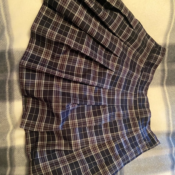 Plaid skirt. Built in spandex - Picture 1 of 1